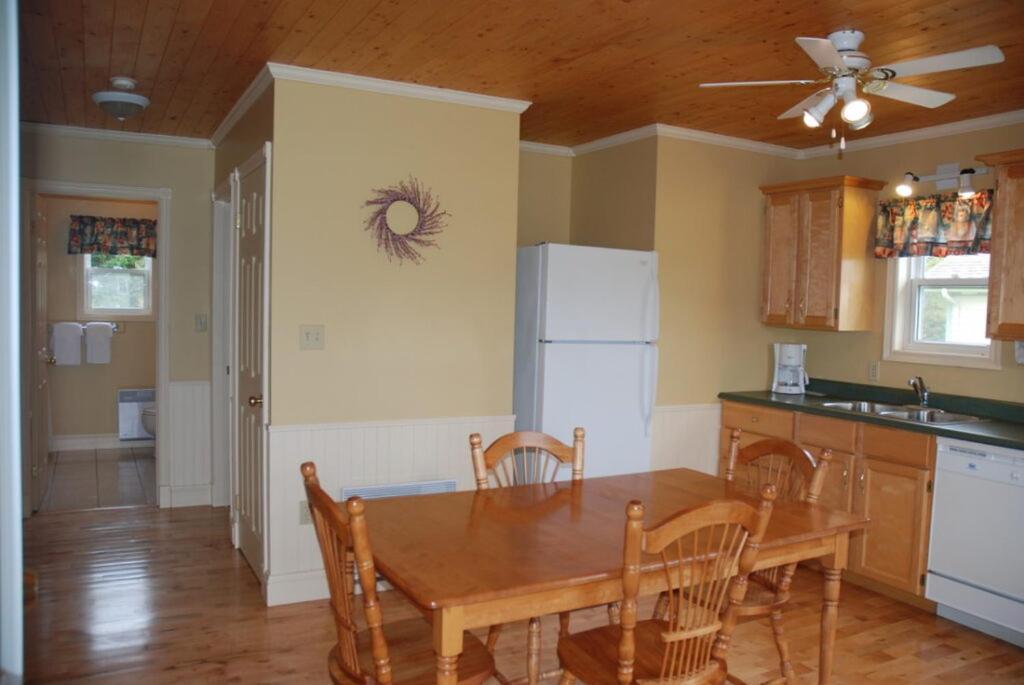 Brudenell Fairway Chalets Georgetown Экстерьер фото